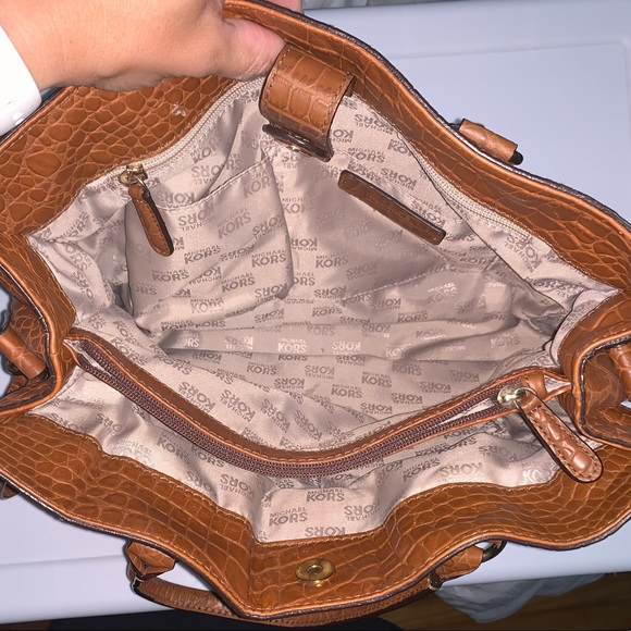 Michael Kors Purse - Picture 4 of 4